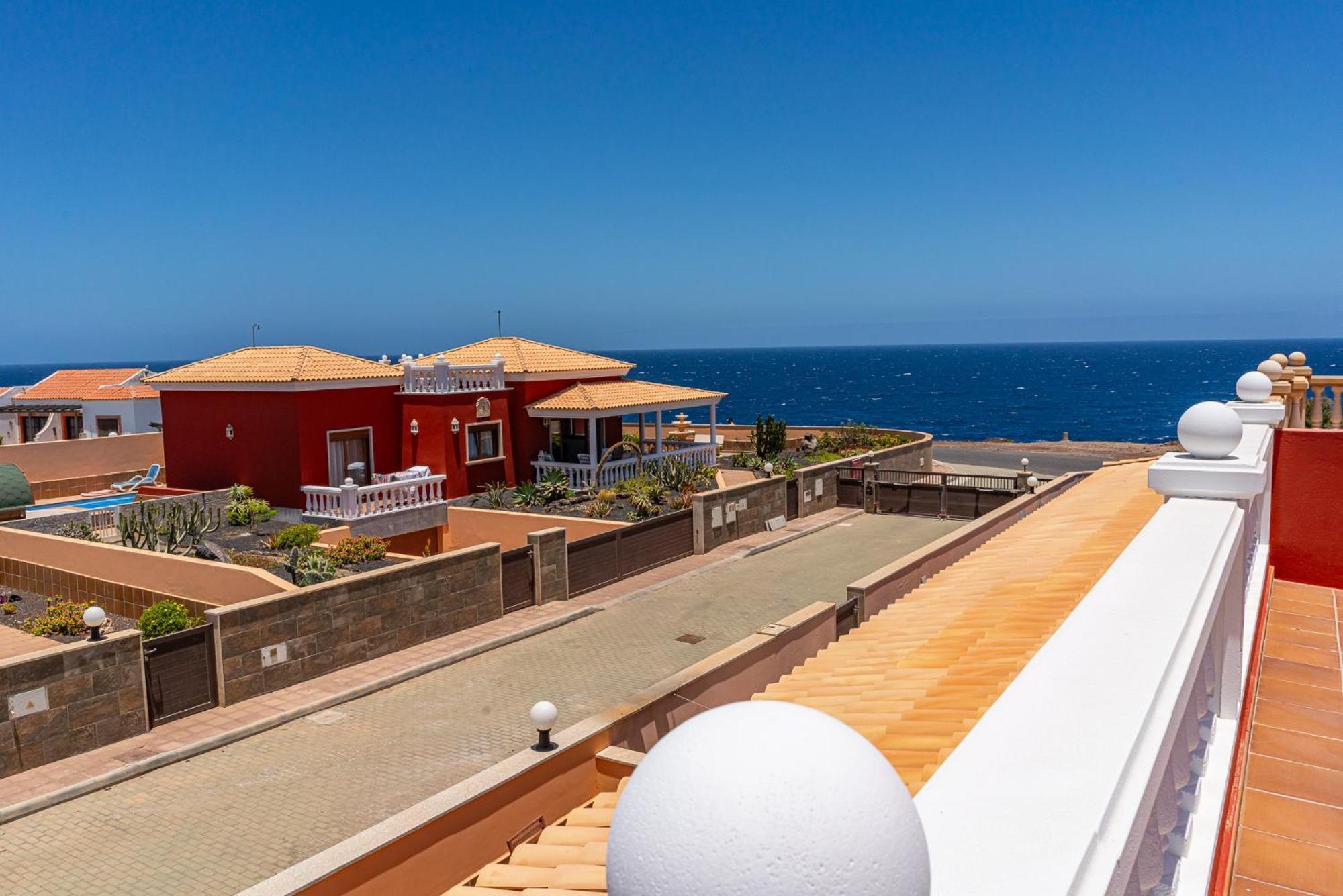 Villa Oceana - Cliffside Retreat Costa De Antigua Exteriör bild